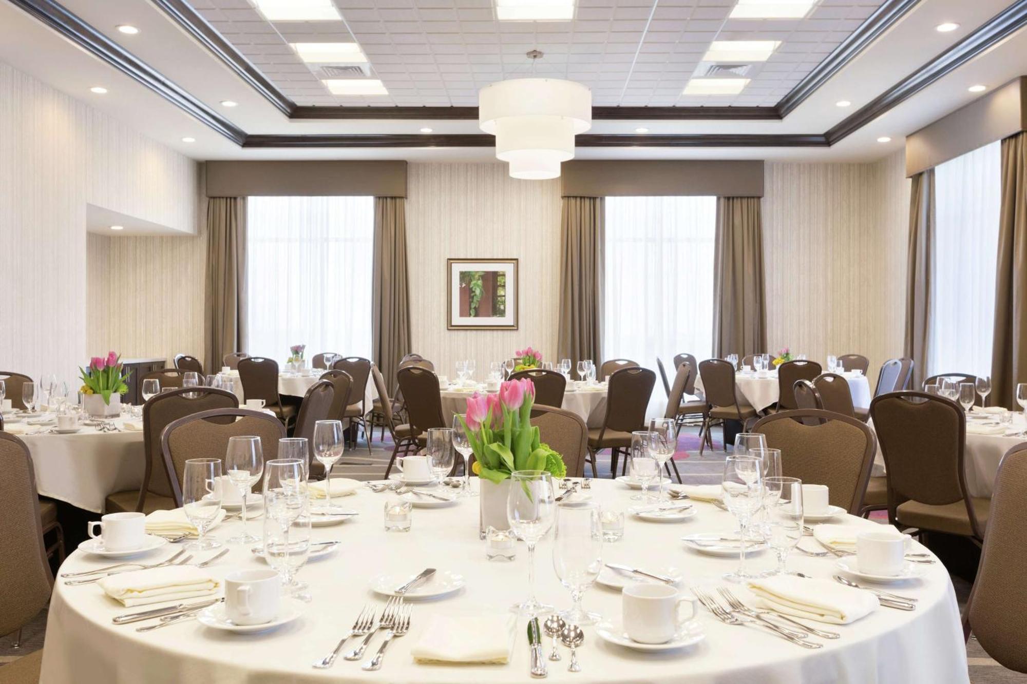 Hilton Garden Pittsburgh Airport South-robinson Mall